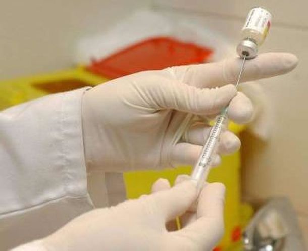 Españoles trabajan en una vacuna contra la carga del virus sida