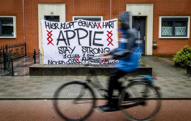 Los mensajes de apoyo inundaron las calles de Amsterdam