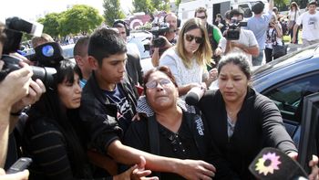 despidieron los restos del hombre asesinado durante la toma en villa lugano despidieron los restos del hombre asesinado durante la toma en villa lugano