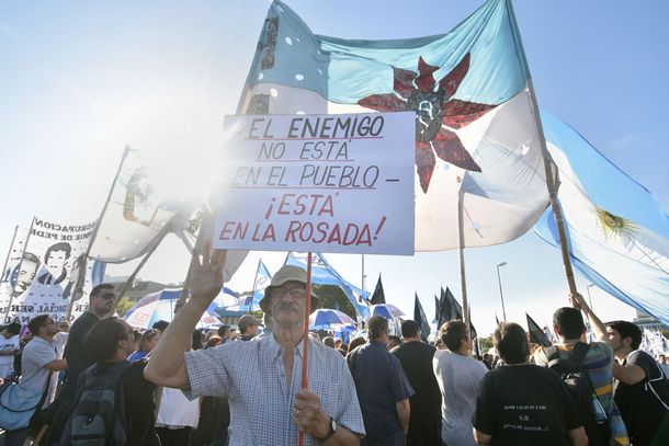 Las 20 cuadras de la multitudinaria marcha docente en 20 fotos
