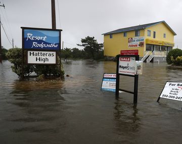 El huracán Dorian dejó atrapadas a 800 personas en una isla de Estados Unidos