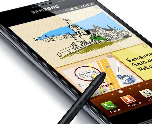 Samsung lanza un nuevo competidor del iPhone 5