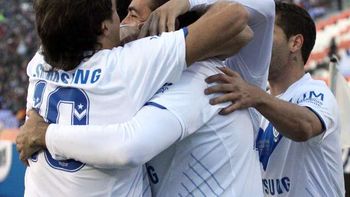 velez derroto a newells y es el supercampeon de la argentina velez derroto a newells y es el supercampeon de la argentina