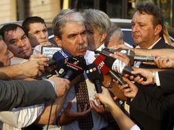 stiusso esta en el pais y la fiscal puede mandarlo a buscar a la fuerza stiusso esta en el pais y la fiscal puede mandarlo a buscar a la fuerza