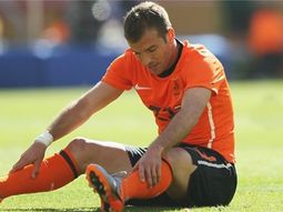 mas problemas para holanda: perdio a otro de sus estandartes para el mundial