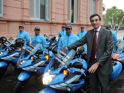 todos los argentinos tenemos que apoyar a la presidente todos los argentinos tenemos que apoyar a la presidente