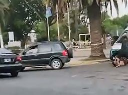 IMÁGENES SENSIBLES: Un hombre golpeó a su primo en la cabeza con una piedra