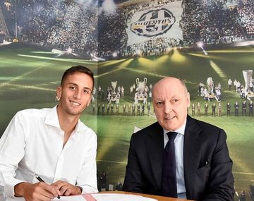 Rodrigo Bentancur firmó con Juventus - Crédito:&nbsp;@juventusfc