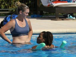 antes de jugar frente a la argentina, venus williams disfruta de la pileta en pilar antes de jugar frente a la argentina, venus williams disfruta de la pileta en pilar