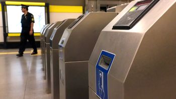 comenzo el paro de tres horas en la linea c de subtes comenzo el paro de tres horas en la linea c de subtes