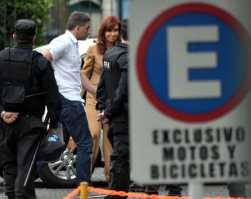 La ex presidenta llegó pasada las 10 a tribunales