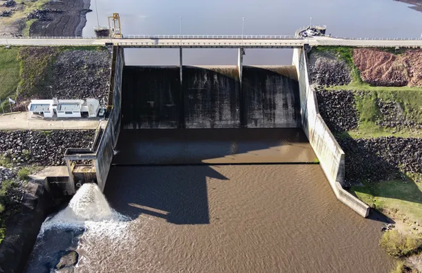 Montevideo, a 1,2 millones de metros cúbicos de quedarse sin agua