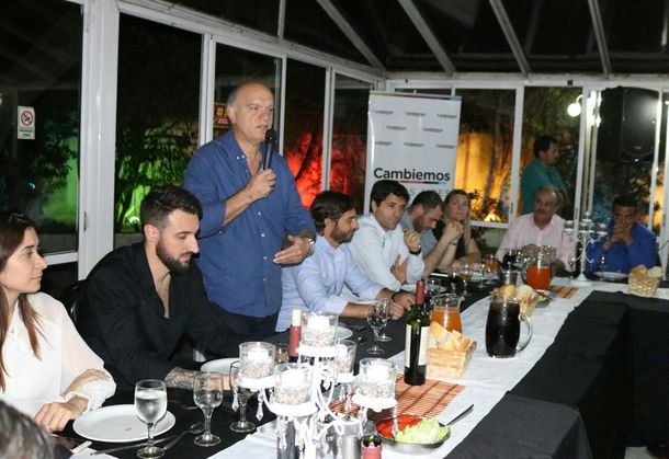 Néstor Grindetti encabezó la reunión de la tercera sección