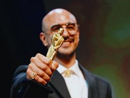 abel pintos compartio su emocion tras ganar el martin fierro de oro: todavia no lo creo abel pintos compartio su emocion tras ganar el martin fierro de oro: todavia no lo creo