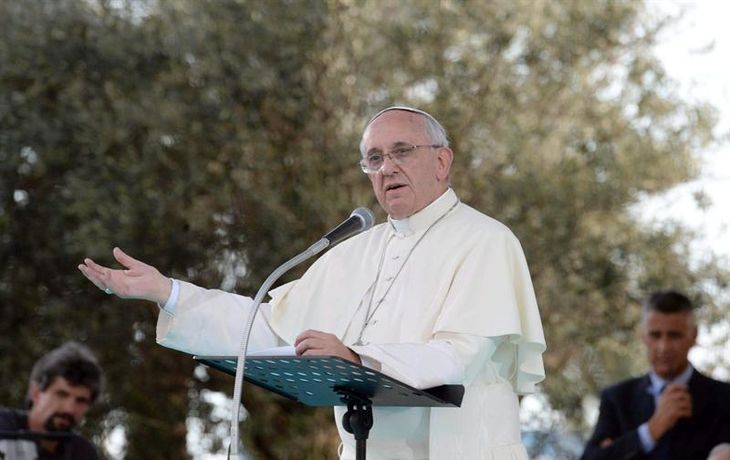 El Papa instó a gendarmes del Vaticano a erradicar el chisme