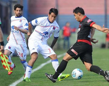 Tigre venció a Colón como local en un partido accidentado