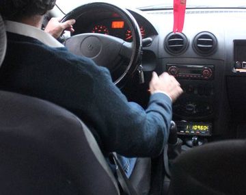 Buscan a un remisero acusado de violar a una pasajera