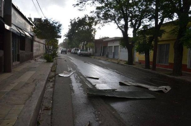 Un fuerte temporal causó destrozos en Córdoba y San Luis