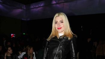 militta bora y una insolita explicacion del beso con robertino tarantini militta bora y una insolita explicacion del beso con robertino tarantini