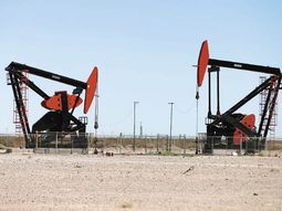 Recursos. La producción de petróleo de la provincia en diciembre fue de 308.660 barriles, de acuerdo con la información del Ministerio de Energía y Recursos Naturales de Neuquén. Recursos. La producción de petróleo de la provincia en diciembre fue de 308.660 barriles, de acuerdo con la información del Ministerio de Energía y Recursos Naturales de Neuquén.