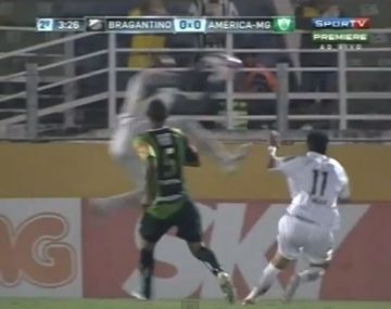 El arquero karateka que le costó el partido a su equipo