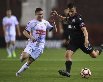 Lanús derrotó a The Strongest y sacó pasaje a los cuartos de final