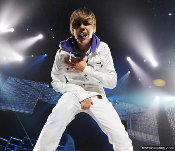 Justin Bieber se descompuso en medio de un recital