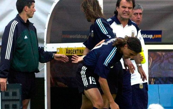 Crespo reveló otra intimidad de su relación con Bielsa tras el pedido de disculpas