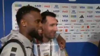 Jugadores de Cabo Verde pidieron sacarse fotos con Lionel Messi Jugadores de Cabo Verde pidieron sacarse fotos con Lionel Messi