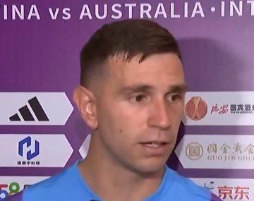 Dibu Martínez opinó sobre la posible ausencia de Messi en el Mundial 2026