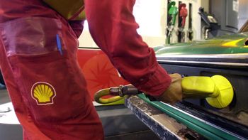 shell y esso aumentaron sus combustibles entre 2 y 7% shell y esso aumentaron sus combustibles entre 2 y 7%