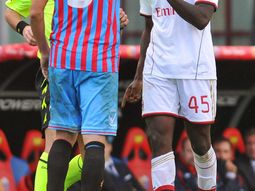 Mario Balotelli y Nicolás Spolli Mario Balotelli y Nicolás Spolli