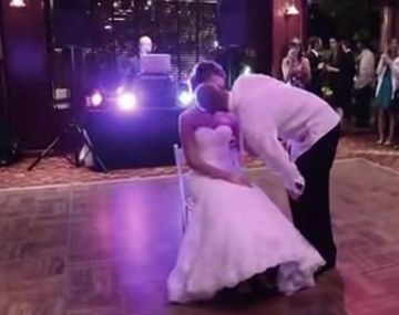 Borracho humilló a su mujer en plena boda