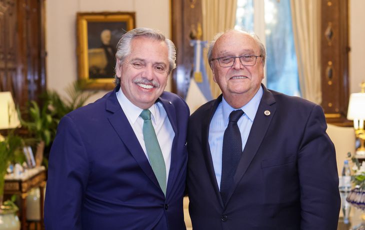 Alberto Fernández recibió a De Mendiguren y destacaron la actualidad de la industria