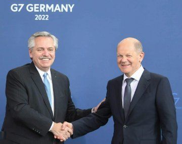 Alberto Fernández parte hacia Alemania para participar de la cumbre del G7