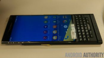 se filtran imagenes del nuevo blackberry venice que vendra con android se filtran imagenes del nuevo blackberry venice que vendra con android