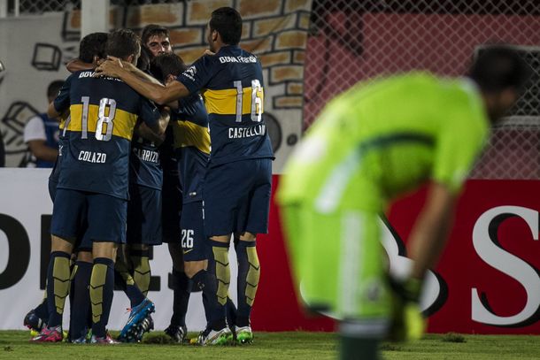 El Boca alternativo goleó al Zamora y quedó al borde de los octavos