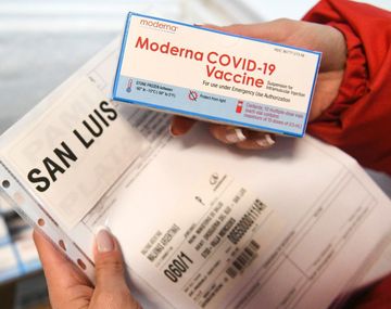 Distribuyen en todo el país 900 mil dosis de Moderna donadas por Estados Unidos: cuántas le tocan a cada provincia