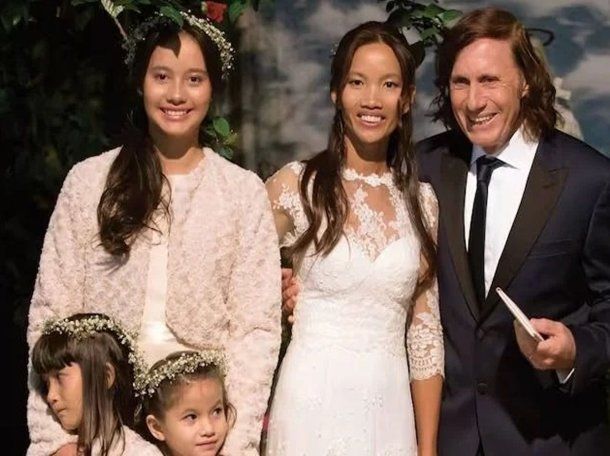 &nbsp;Guillermo Vilas y sus hijas