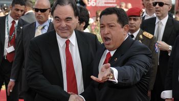 a un ano de su muerte, estrenan el documental de oliver stone sobre chavez a un ano de su muerte, estrenan el documental de oliver stone sobre chavez