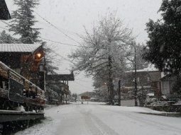 Volvió el frío polar al país: las mejores fotos y videos de la nueva nevada en las sierras de Córdoba