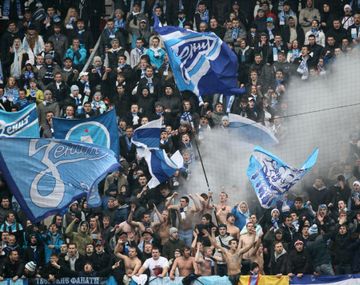 Hinchas no quieren a negros y homosexuales en su equipo