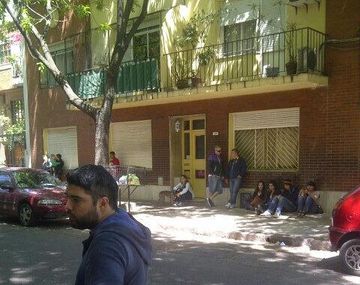 Los fanáticos de los Redondos fueron a ver al Indio cuando votó