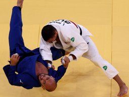 El judoca Lucenti no resistió ni medio minuto ante el búlgaro Ivanov y dejó Tokio con críticas