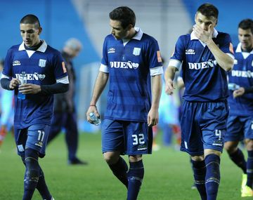 Tocó fondo: Racing perdió con Arsenal y sigue hundido