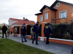 Allanamiento a propiedades de Lázaro Báez.