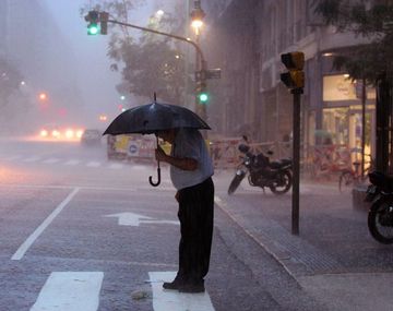 Alerta meteorológica por fuertes tormentas para Buenos Aires y 13 provincias más: el informe