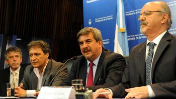 carlos tomada advirtio: con el laburo no se juega carlos tomada advirtio: con el laburo no se juega