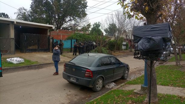 Un hombre se atrincheró en su casa y amenazaba con prenderla fuego