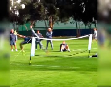 Toda la clase de Di María: Mirá la chilena en el fútbol-tenis